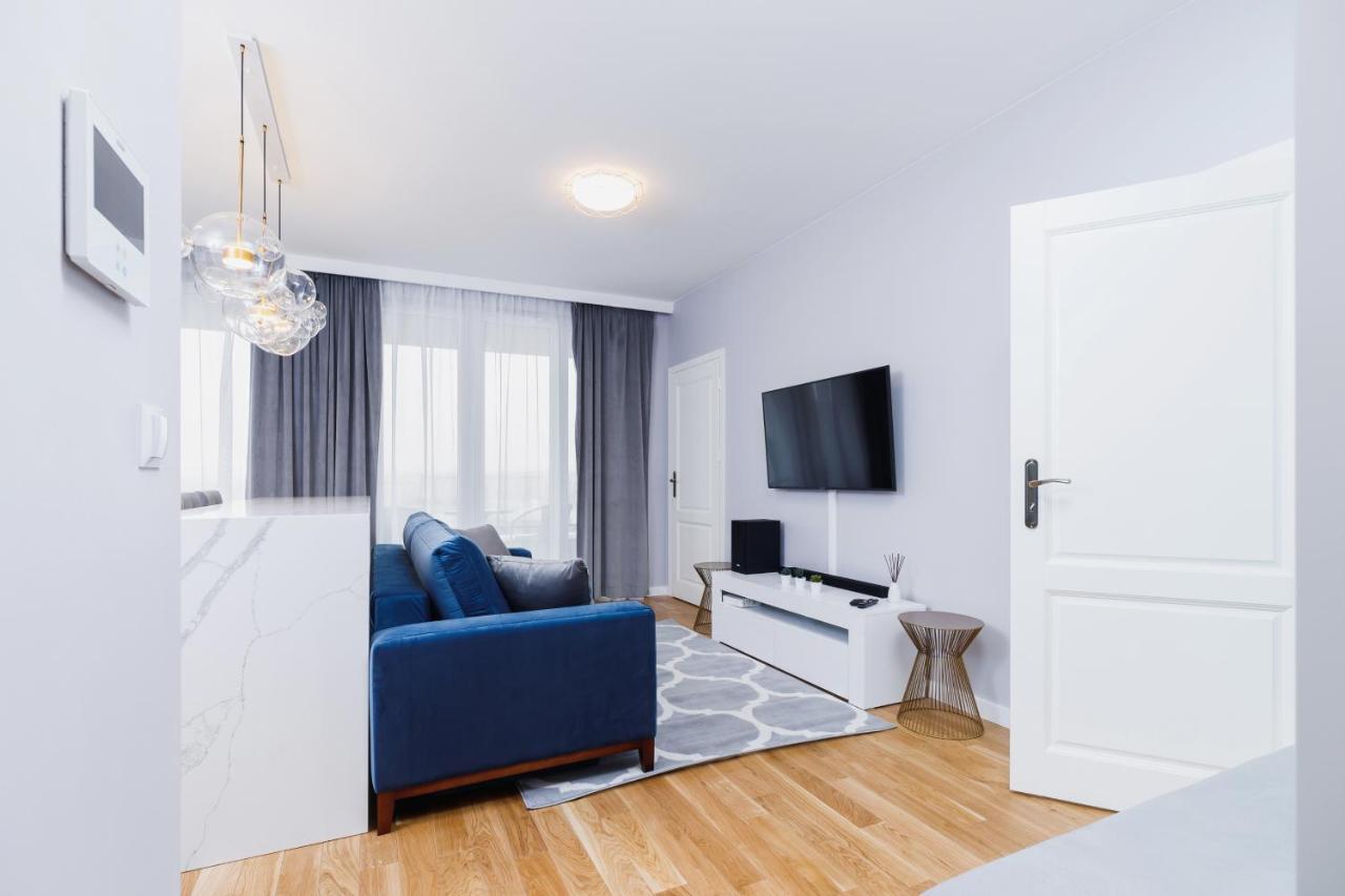 Ny Wrocławska By Renters Apartament *